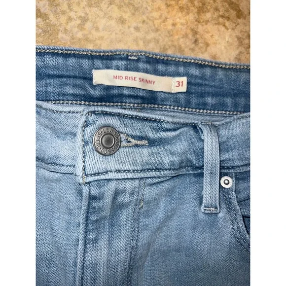 Levi’s Mid Rise Skinny Jeans Size 31 - Picture 2 of 3
